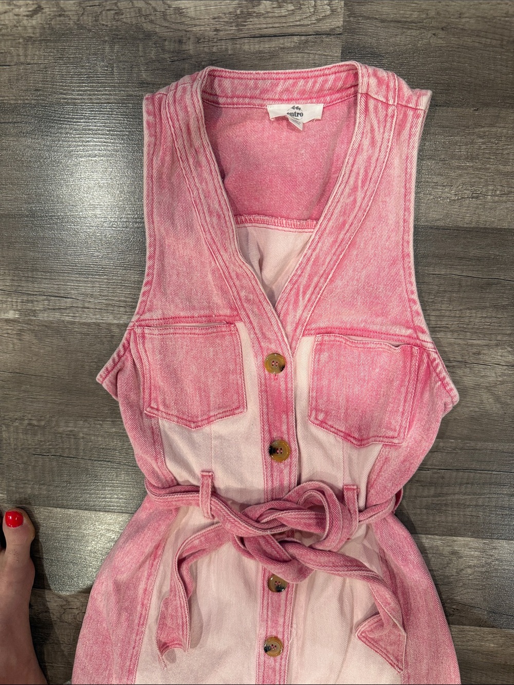 ENTRO Pink Button-Front Denim Dress with Belt - Picture 2 of 5